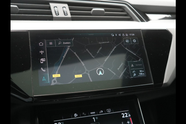 Audi e-tron 55 Quattro 2x S Line 95 kWh 408pk | Panodak | Luchtvering | Adaptive Cruise | 360 Camera | Matrix LED | Alcantara Sportstoelen Memory & Verwarmd | Apple Carplay | 22"L.M | Navigatie | DAB |