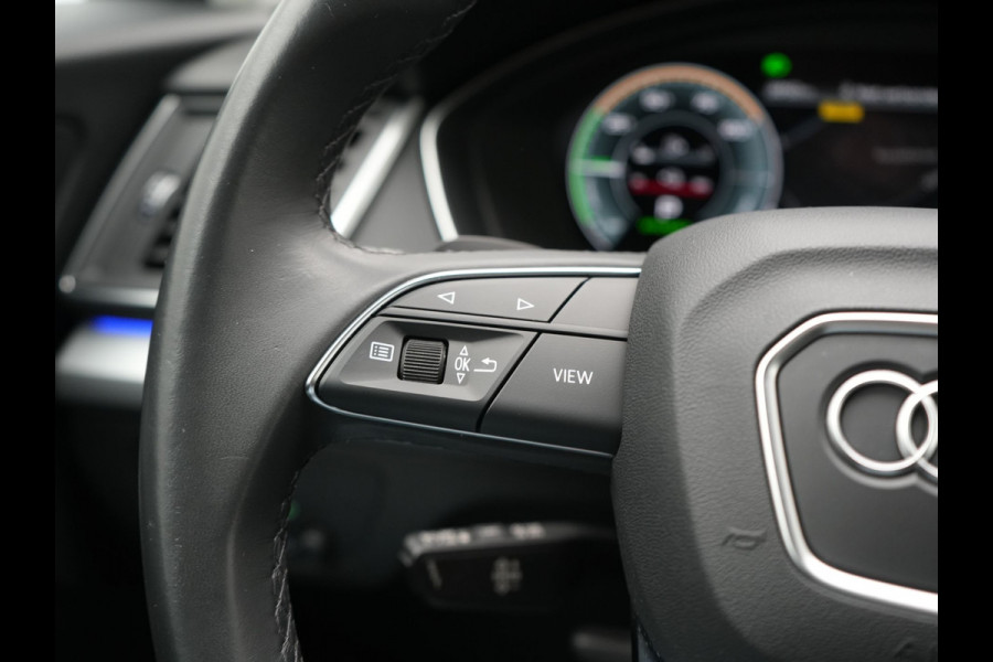 Audi Q5 50 TFSI e Pro Line PHEV 300pk Dealer O.H. | Trekhaak Af Fabriek | Camera | Voorstoelen Verwarmd | Sfeerverlichting | Virtual Cockpit | Navigatie | Cruise Control | DAB | 19"L.M | Plug In Hybrid |
