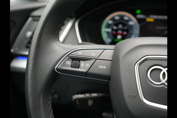 Audi Q5 50 TFSI e Pro Line PHEV 300pk Dealer O.H. | Trekhaak Af Fabriek | Camera | Voorstoelen Verwarmd | Sfeerverlichting | Virtual Cockpit | Navigatie | Cruise Control | DAB | 19"L.M | Plug In Hybrid |