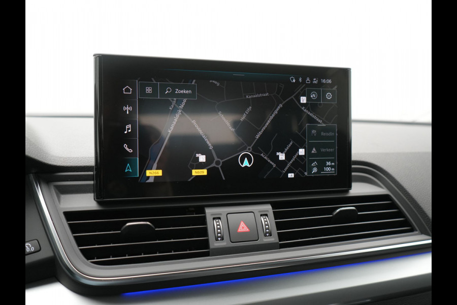 Audi Q5 50 TFSI e Pro Line PHEV 300pk Dealer O.H. | Trekhaak Af Fabriek | Camera | Voorstoelen Verwarmd | Sfeerverlichting | Virtual Cockpit | Navigatie | Cruise Control | DAB | 19"L.M | Plug In Hybrid |