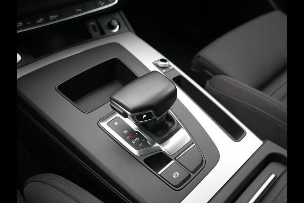 Audi Q5 50 TFSI e Pro Line PHEV 300pk Dealer O.H. | Trekhaak Af Fabriek | Camera | Voorstoelen Verwarmd | Sfeerverlichting | Virtual Cockpit | Navigatie | Cruise Control | DAB | 19"L.M | Plug In Hybrid |