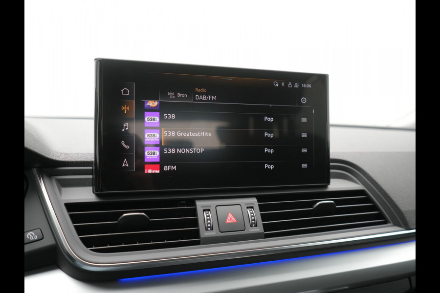 Audi Q5 50 TFSI e Pro Line PHEV 300pk Dealer O.H. | Trekhaak Af Fabriek | Camera | Voorstoelen Verwarmd | Sfeerverlichting | Virtual Cockpit | Navigatie | Cruise Control | DAB | 19"L.M | Plug In Hybrid |