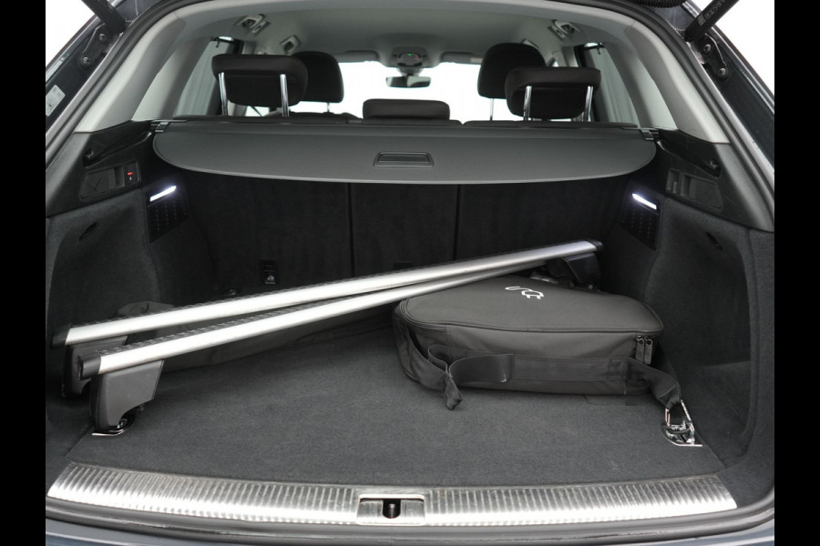 Audi Q5 50 TFSI e Pro Line PHEV 300pk Dealer O.H. | Trekhaak Af Fabriek | Camera | Voorstoelen Verwarmd | Sfeerverlichting | Virtual Cockpit | Navigatie | Cruise Control | DAB | 19"L.M | Plug In Hybrid |