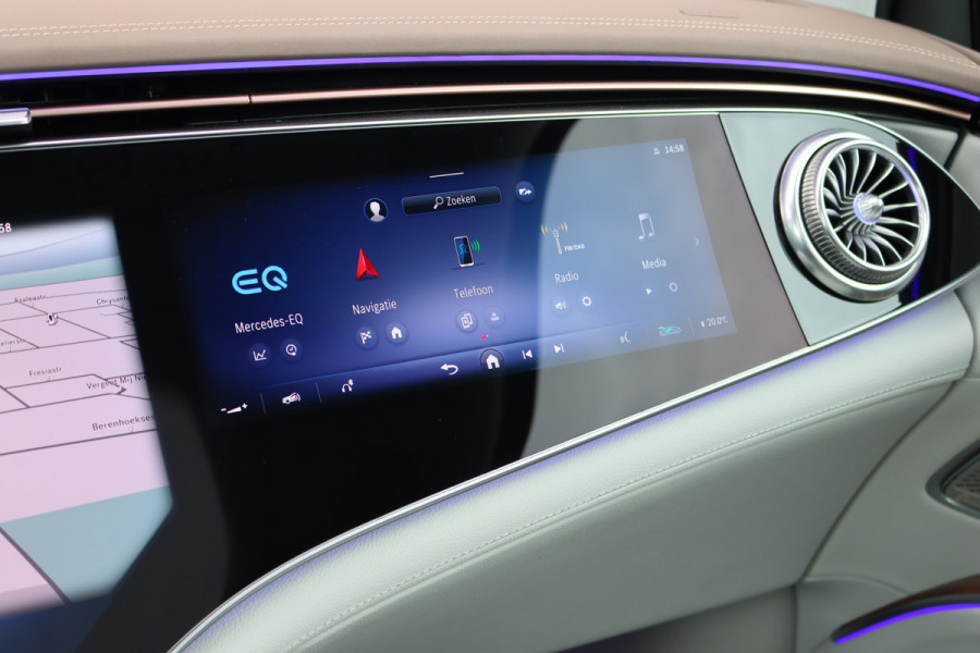 Mercedes-Benz EQS SUV 450+ AMG Line 118 kWh | Luchtvering | Hyperscreen | Achterasbesturing | Massage | Stoelventilatie | Distronic+ | Burmester | Augmented Reality HUD | Digital Light | Surround Camera |