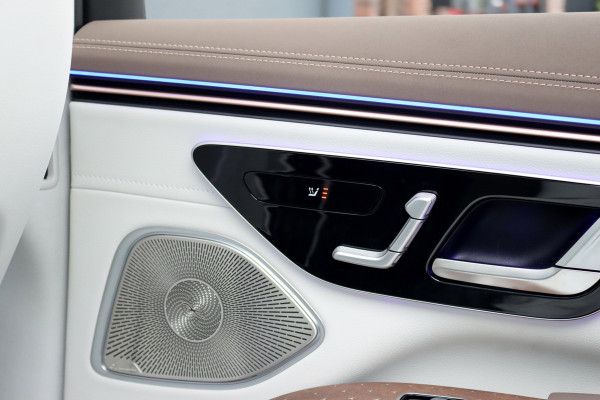 Mercedes-Benz EQS SUV 450+ AMG Line 118 kWh | Luchtvering | Hyperscreen | Achterasbesturing | Massage | Stoelventilatie | Distronic+ | Burmester | Augmented Reality HUD | Digital Light | Surround Camera |