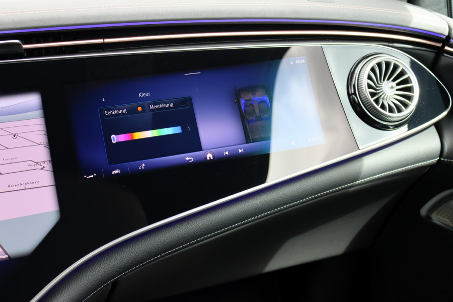 Mercedes-Benz EQE SUV 350 4MATIC AMG Line 91 kWh | Hyperscreen | Luchtvering | Achterasbesturing | Distronic+ | Burmester | HUD | Verwarmd Stuurwiel | Trekhaak | Digital Light |