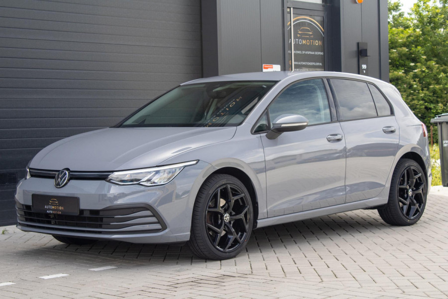 Volkswagen Golf 1.0 eTSI Life Harman Kardon Stoelverwarming ACC Sfeerverlichting