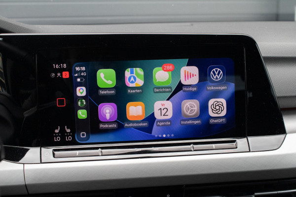 Volkswagen Golf 1.0 eTSI Life Harman Kardon Stoelverwarming ACC Sfeerverlichting
