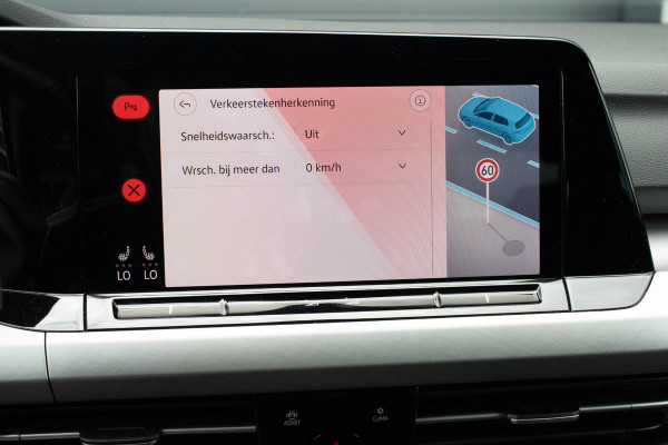 Volkswagen Golf 1.0 eTSI Life Harman Kardon Stoelverwarming ACC Sfeerverlichting