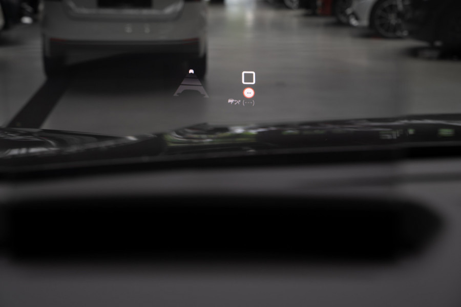 Citroën C4 1.2 Puretech Business Plus Leer HUD Navi Camera Climate ACC PDC Stoelverwarming LM velgen