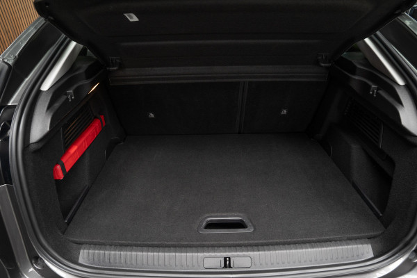 Citroën C4 1.2 Puretech Business Plus Leer HUD Navi Camera Climate ACC PDC Stoelverwarming LM velgen