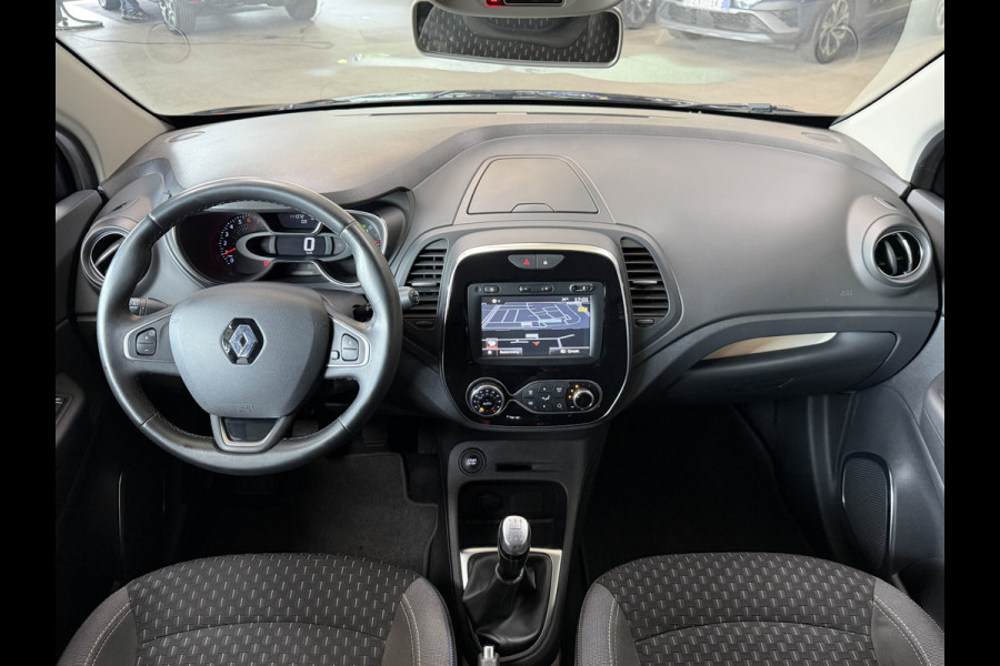 Renault Captur 0.9 TCe Intens | Navi | 17 " | PDC | Stoelverwarming | Led | Bluetooth | Clima | Keurig netjes onderhouden.