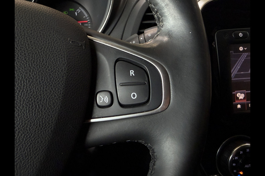 Renault Captur 0.9 TCe Intens | Navi | 17 " | PDC | Stoelverwarming | Led | Bluetooth | Clima | Keurig netjes onderhouden.