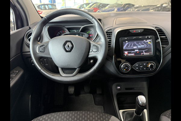 Renault Captur 0.9 TCe Intens | Navi | 17 " | PDC | Stoelverwarming | Led | Bluetooth | Clima | Keurig netjes onderhouden.