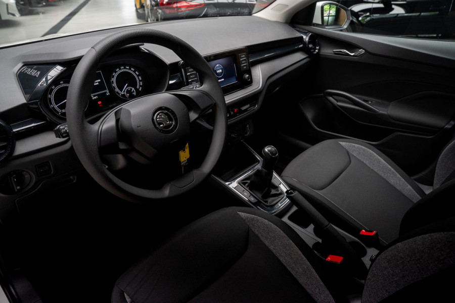 Škoda Fabia 1.0 Navi Airco Stoelverwarm. PDC Cruise Carplay BTW auto