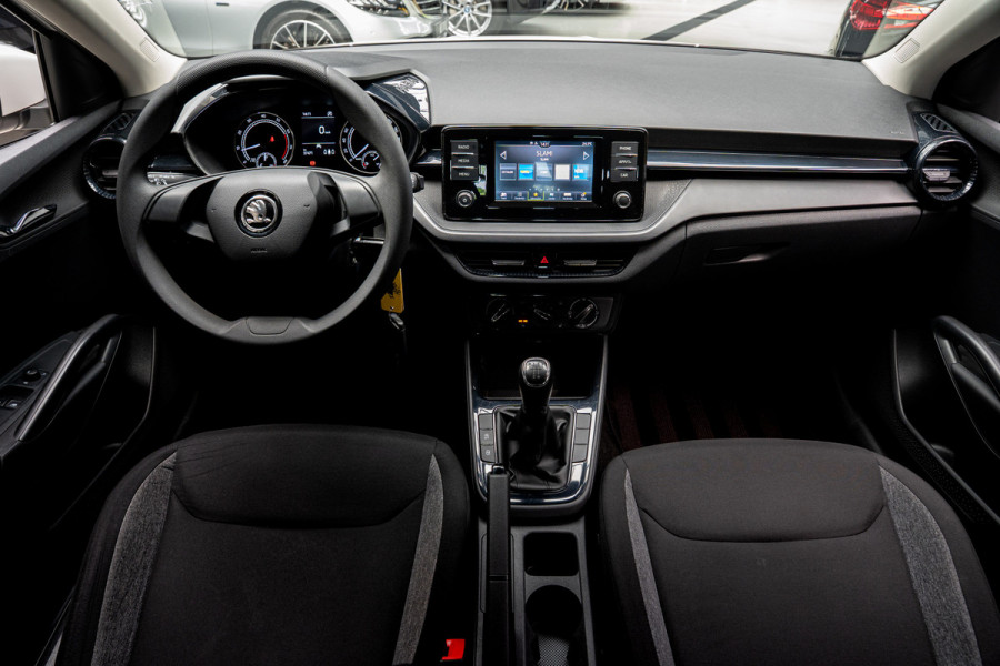 Škoda Fabia 1.0 Navi Airco Stoelverwarm. PDC Cruise Carplay BTW auto