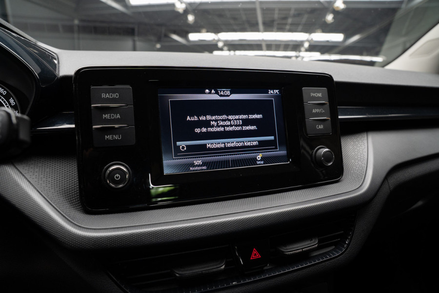 Škoda Fabia 1.0 Navi Airco Stoelverwarm. PDC Cruise Carplay BTW auto