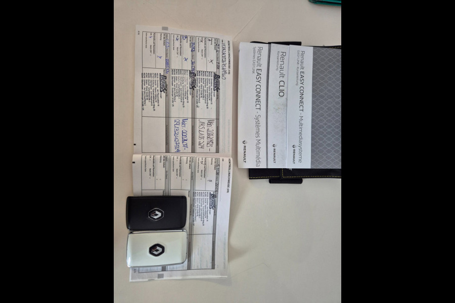Renault Clio 1.0 TCe Intens Carplay, Camera, LED, Stoelverwarming