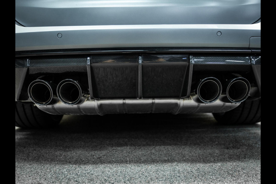 BMW 3 Serie Touring M3 xDrive Competition | Frozen Pure Grey II | WheelForce Velgen | Head-Up Display | Harman Kardon |