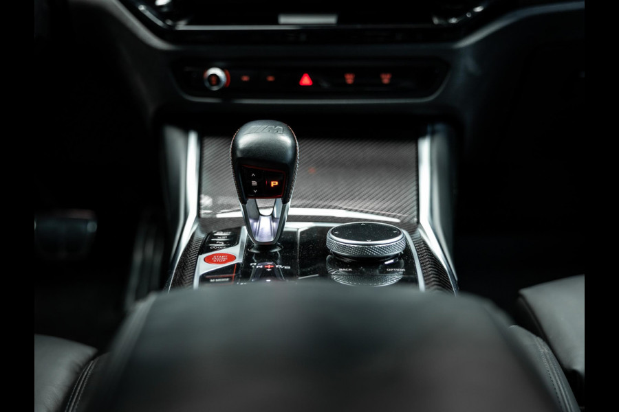 BMW 3 Serie Touring M3 xDrive Competition | Frozen Pure Grey II | WheelForce Velgen | Head-Up Display | Harman Kardon |
