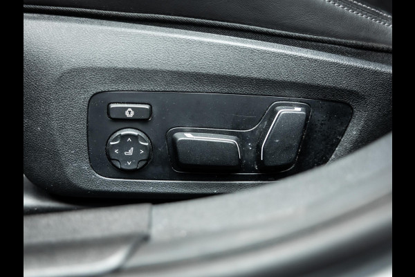BMW 3 Serie Touring M3 xDrive Competition | Frozen Pure Grey II | WheelForce Velgen | Head-Up Display | Harman Kardon |