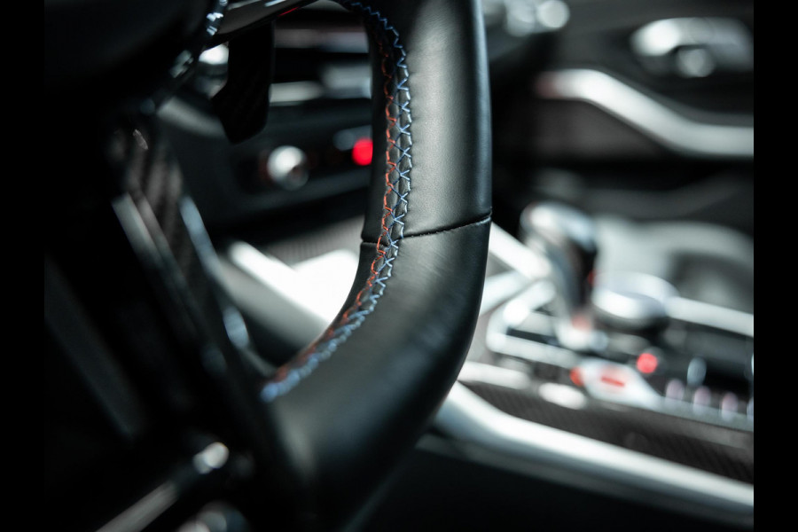 BMW 3 Serie Touring M3 xDrive Competition | Frozen Pure Grey II | WheelForce Velgen | Head-Up Display | Harman Kardon |
