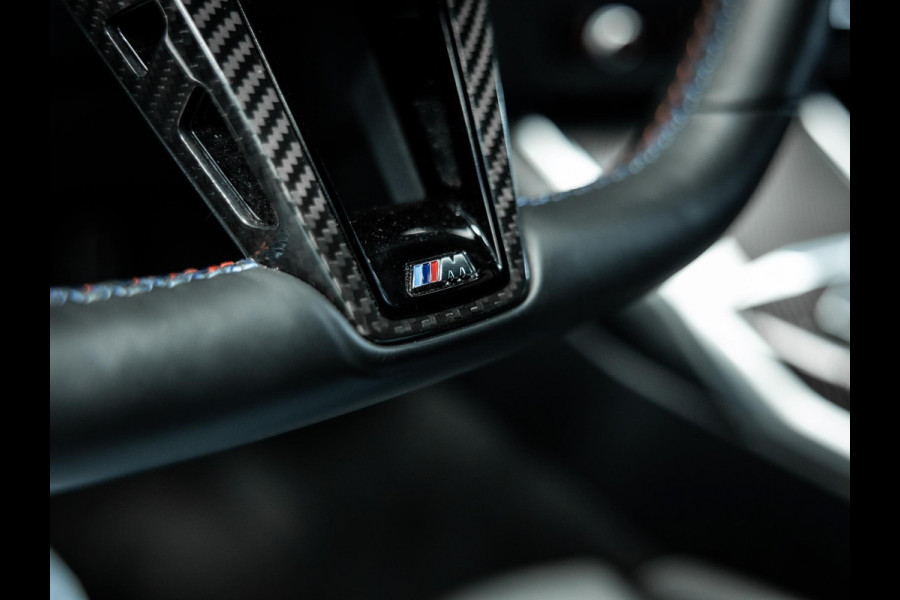 BMW 3 Serie Touring M3 xDrive Competition | Frozen Pure Grey II | WheelForce Velgen | Head-Up Display | Harman Kardon |