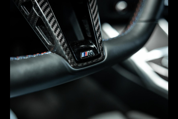 BMW 3 Serie Touring M3 xDrive Competition | Frozen Pure Grey II | WheelForce Velgen | Head-Up Display | Harman Kardon |