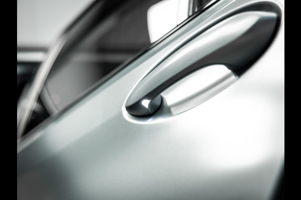 BMW 3 Serie Touring M3 xDrive Competition | Frozen Pure Grey II | WheelForce Velgen | Head-Up Display | Harman Kardon |