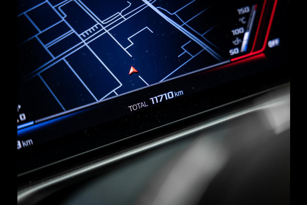 BMW 3 Serie Touring M3 xDrive Competition | Frozen Pure Grey II | WheelForce Velgen | Head-Up Display | Harman Kardon |