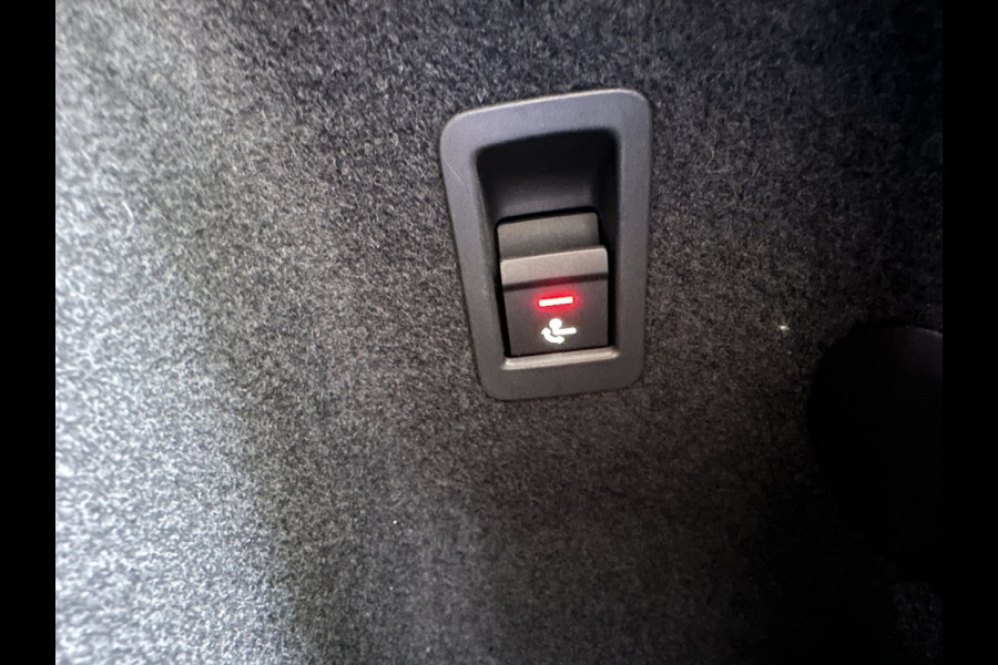 Audi Q3 Sportback 35 TFSI 3xS-Line Trekhaak|Keyless|Sfeerlicht|Camera|Panorama|Full Option