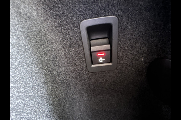 Audi Q3 Sportback 35 TFSI 3xS-Line Trekhaak|Keyless|Sfeerlicht|Camera|Panorama|Full Option
