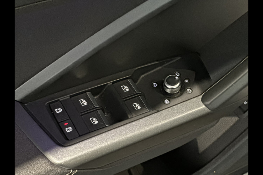 Audi Q3 Sportback 35 TFSI 3xS-Line Trekhaak|Keyless|Sfeerlicht|Camera|Panorama|Full Option