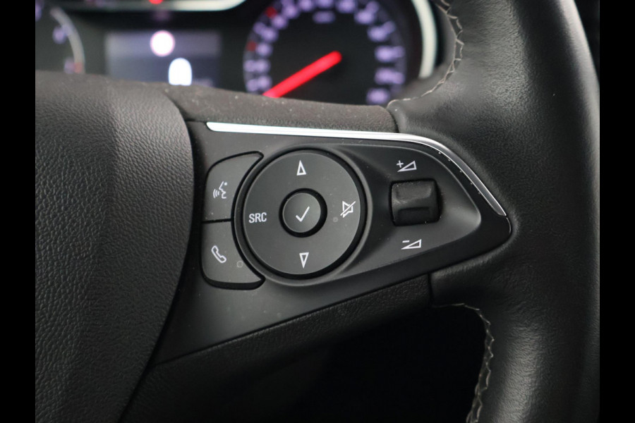 Opel Crossland 1.2 TURBO + TREKHAAK | CAMERA | DAB+ | APPLE CARPLAY | PRIVACY GLASS | LED