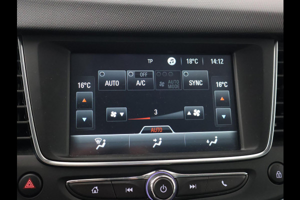Opel Crossland 1.2 TURBO + TREKHAAK | CAMERA | DAB+ | APPLE CARPLAY | PRIVACY GLASS | LED
