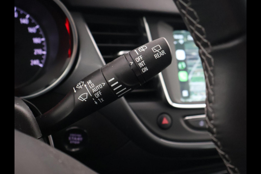 Opel Crossland 1.2 TURBO + TREKHAAK | CAMERA | DAB+ | APPLE CARPLAY | PRIVACY GLASS | LED