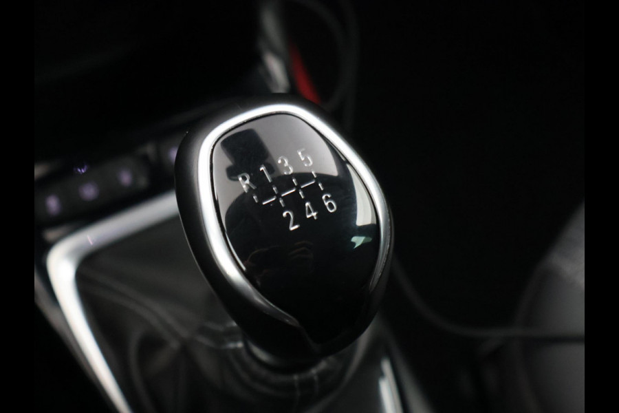 Opel Crossland 1.2 TURBO + TREKHAAK | CAMERA | DAB+ | APPLE CARPLAY | PRIVACY GLASS | LED
