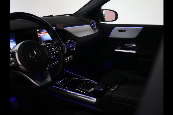 Mercedes-Benz B-Klasse 250e 218 PK AMG NIGHT + SFEERVERLICHTING | CAMERA | 18 INCH | STOELVERWARMING