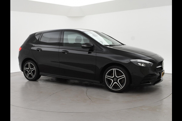Mercedes-Benz B-Klasse 250e 218 PK AMG NIGHT + SFEERVERLICHTING | CAMERA | 18 INCH | STOELVERWARMING