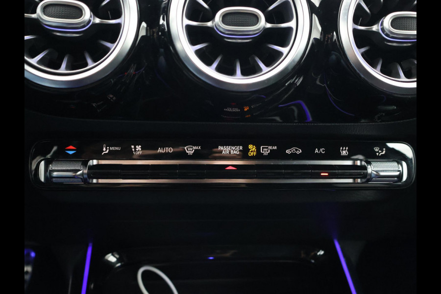 Mercedes-Benz B-Klasse 250e 218 PK AMG NIGHT + SFEERVERLICHTING | CAMERA | 18 INCH | STOELVERWARMING