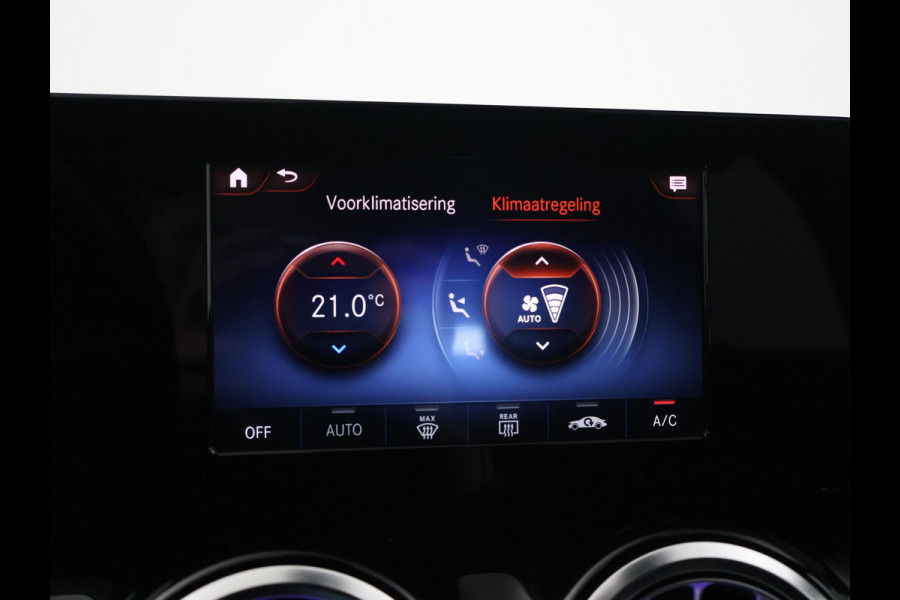 Mercedes-Benz B-Klasse 250e 218 PK AMG NIGHT + SFEERVERLICHTING | CAMERA | 18 INCH | STOELVERWARMING
