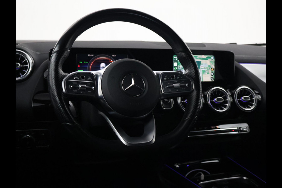 Mercedes-Benz B-Klasse 250e 218 PK AMG NIGHT + SFEERVERLICHTING | CAMERA | 18 INCH | STOELVERWARMING