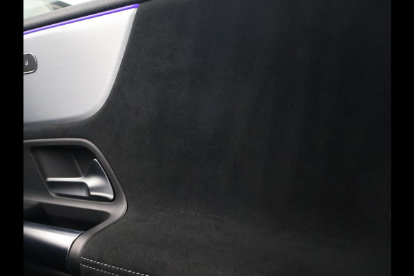 Mercedes-Benz B-Klasse 250e 218 PK AMG NIGHT + SFEERVERLICHTING | CAMERA | 18 INCH | STOELVERWARMING