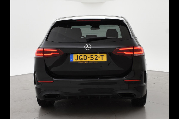 Mercedes-Benz B-Klasse 250e 218 PK AMG NIGHT + SFEERVERLICHTING | CAMERA | 18 INCH | STOELVERWARMING
