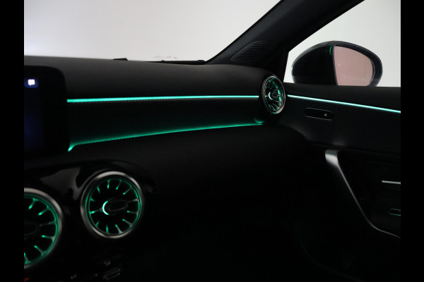 Mercedes-Benz A-Klasse 180 AUT. + PANORAMA SCHUIFDAK | SFEERVERLICHTING | MBUX WIDESCREEN | CAMERA