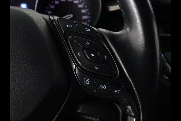 Toyota C-HR 1.8 Hybrid Executive Limited Bi-Tone | Navigatie | Stoelverwarming | Dodehoek Detectie | Camera |