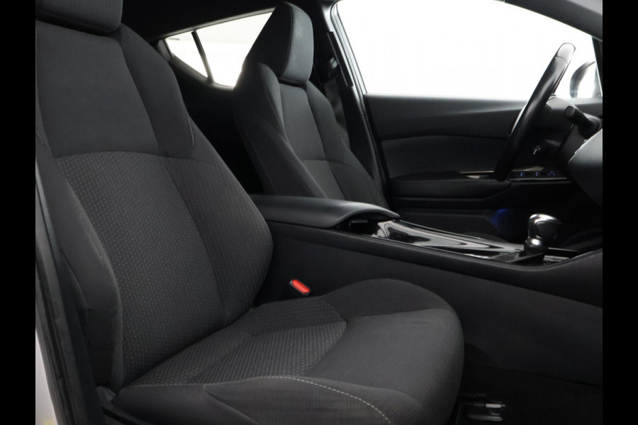 Toyota C-HR 1.8 Hybrid Executive Limited Bi-Tone | Navigatie | Stoelverwarming | Dodehoek Detectie | Camera |