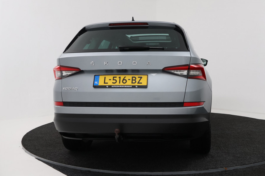 Škoda Kodiaq 1.5 TSI Business Edition 7p (PANORAMADAK, TREKHAAK, CAMERA, CRUISE ADAPTIEF, STOELVERWARMING, NAVIGATIE CARPLAY)