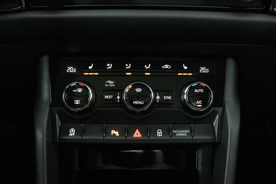 Škoda Kodiaq 1.5 TSI Business Edition 7p (PANORAMADAK, TREKHAAK, CAMERA, CRUISE ADAPTIEF, STOELVERWARMING, NAVIGATIE CARPLAY)