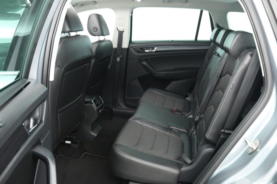 Škoda Kodiaq 1.5 TSI Business Edition 7p (PANORAMADAK, TREKHAAK, CAMERA, CRUISE ADAPTIEF, STOELVERWARMING, NAVIGATIE CARPLAY)